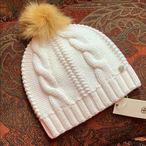 BN TORY BURCH LARGE CABLE KNIT POM HAT NWT